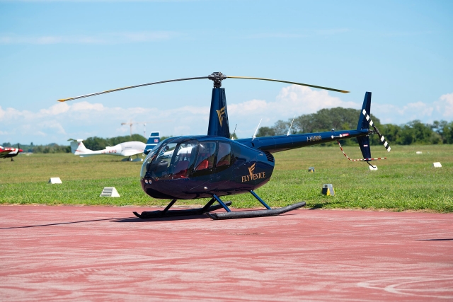  Fly-Venice Robinson-R44 