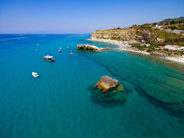 Excursión en barco de 3 horas a Capo Vaticano.