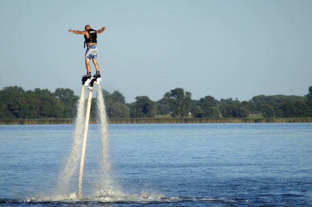  volando sobre el agua 