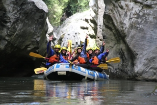 Packrafting Viaje Medio por el Río Lao 2 horas