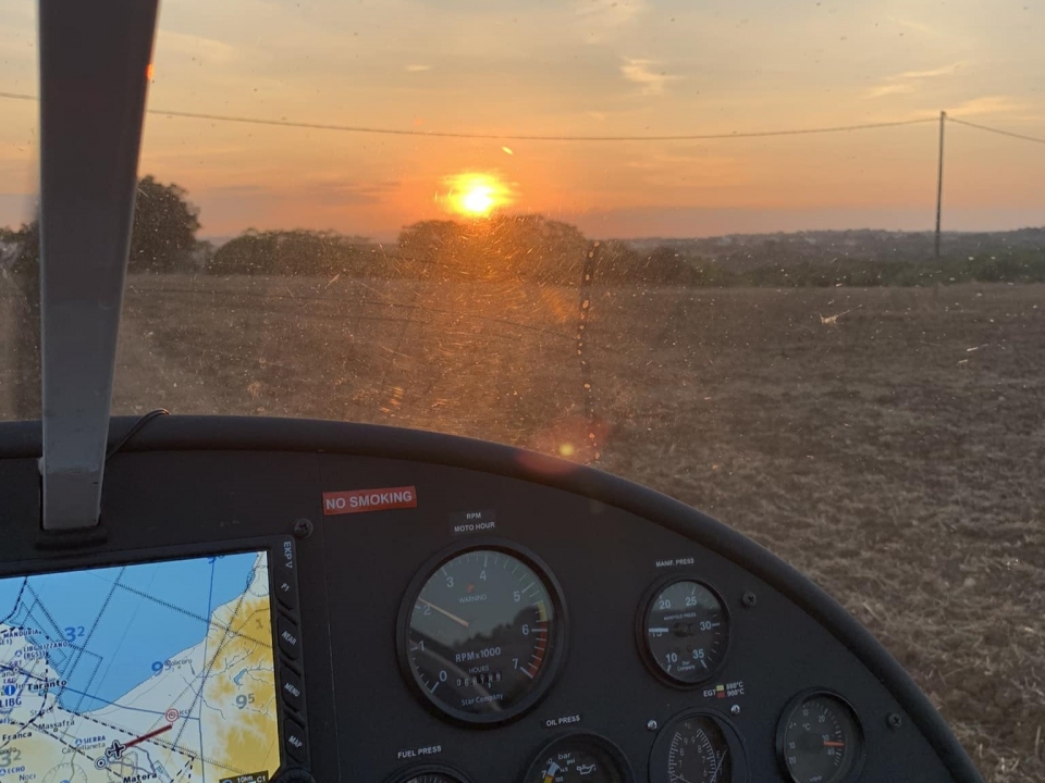 en helicóptero en helicóptero