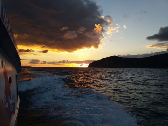 Atardecer desde el barco 