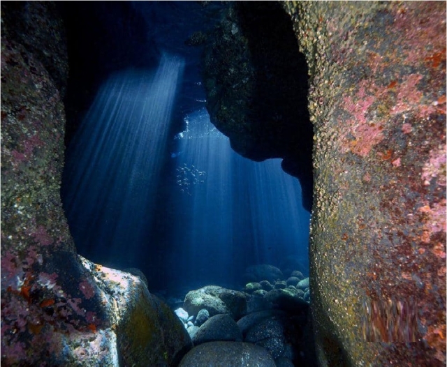 gruta submarina 