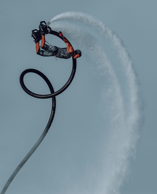  volando sobre el agua 