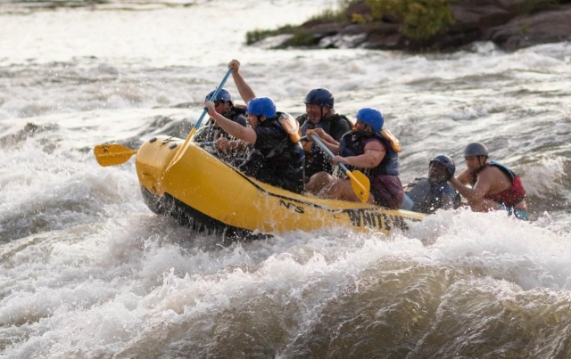  venga a divertirle en el río 