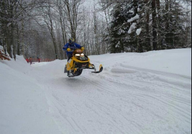  venga a divertirle en la nieve 