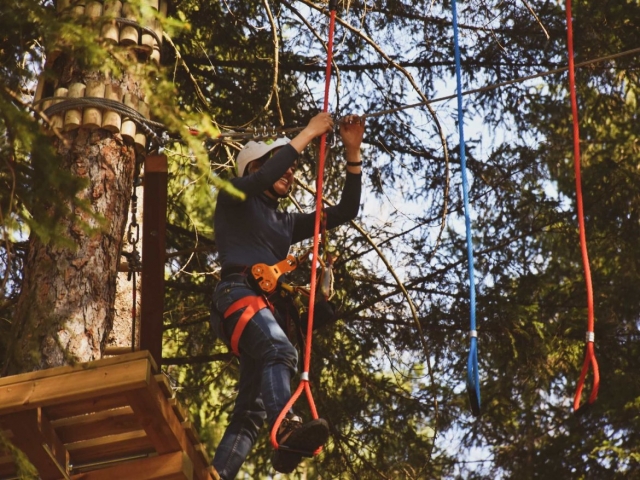  Parque de aventuras.
