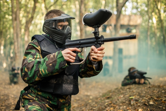  Partido de lasertag. 