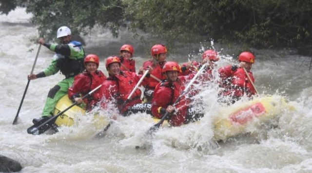  Rafting en compañía