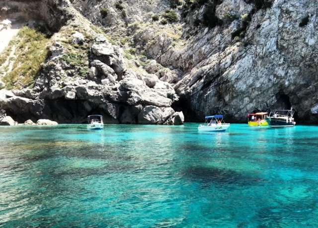  las cueva marinas de la costa 