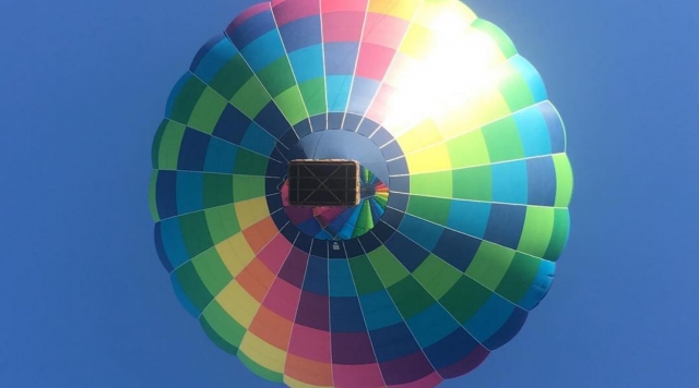  Nuestro globo aerostático arcoíris 