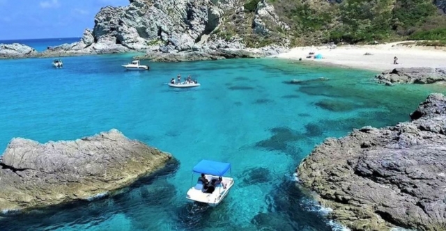  Una de las playas de Tropea