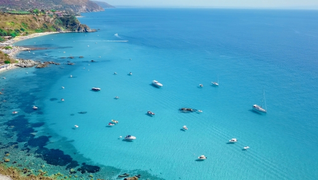 BAHÍA GROTTICELLE BARCOS 2 