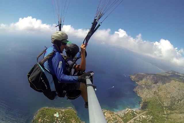 en el mar de Basilicamarra en parapndio - copia