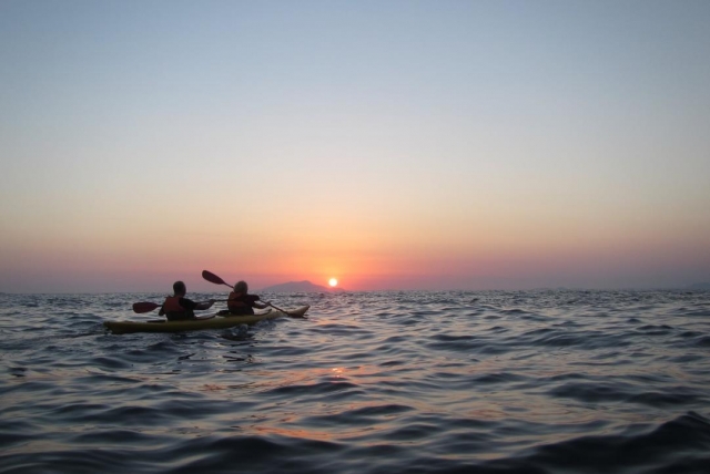  kayak al atardecer 
