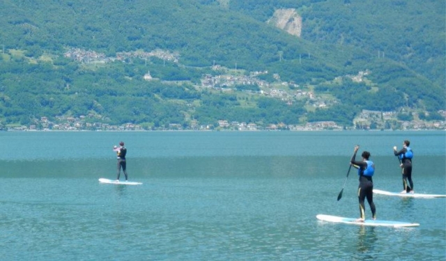  Remo en el lago de Como 