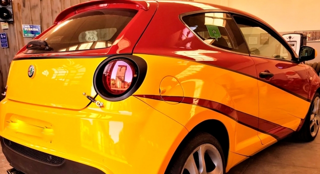 parle trasera del mito