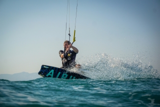Renta de kitesurf en Bari durante 1 hora