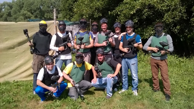  Todos preparándose para el gotcha 