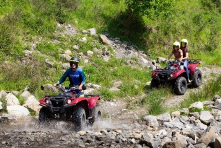 Ruta en cuatrimoto con almuerzo en el Cañón de Botri 5 horas