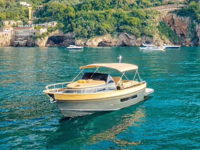 Uno de nuestros barcos de lujo 