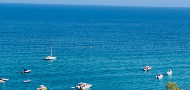  Mar de Calabria