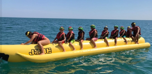 Banana boat