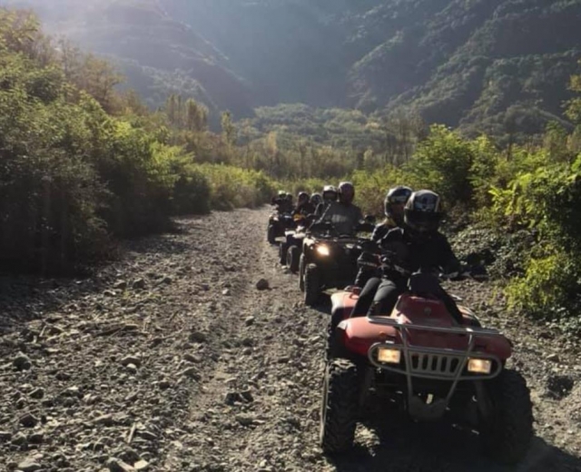  excursión en grupo en cuatrimoto biplaza 