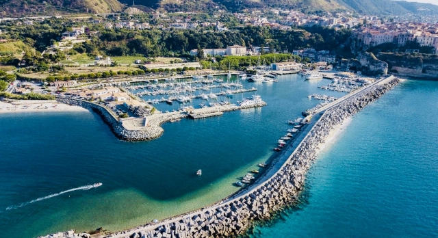 Puerto de Tropea 