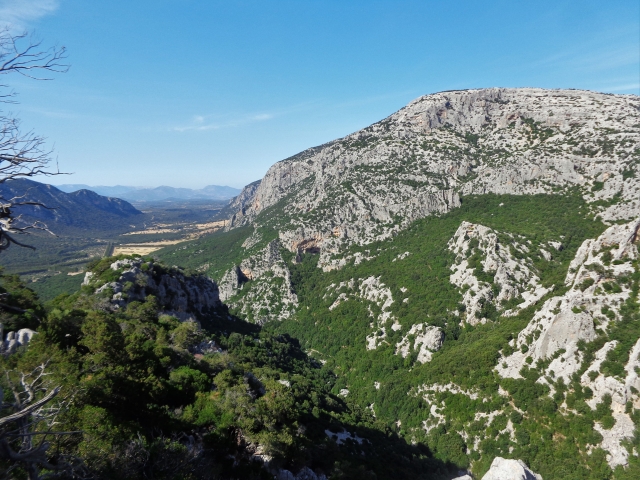  Panorama del valle de Lanaitho 