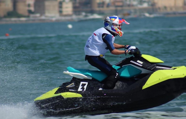 jet ski de pie 