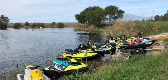  Nuestras jet skis 