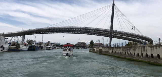 Saliendo del puerto de Pescara