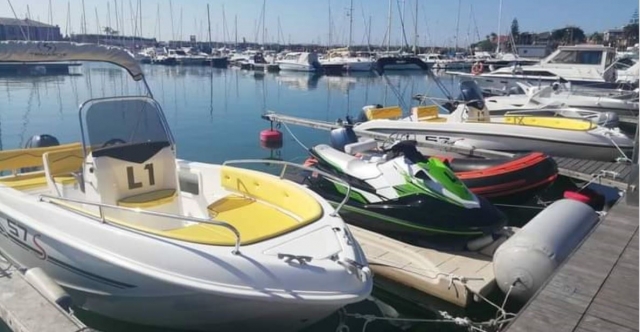 En el puerto de Loano 