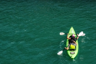 Renta de kayak doble en Bosa duranle 2 horas