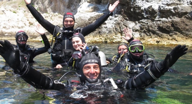  Todos juntos en el agua 
