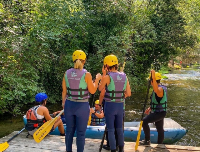  listo para hacer rafting 