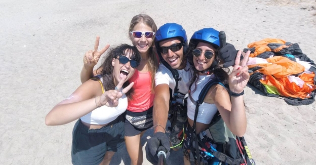  Todos juntos antes del vuelo 