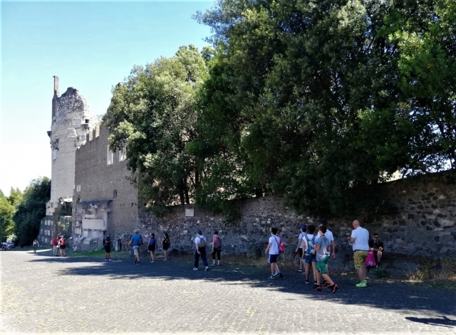  Mausoleo de Metella 