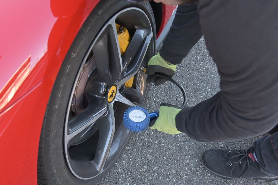  siéntete un conductor de Ferrari 