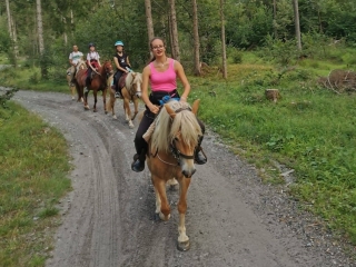 Paseo a caballo 2h Prealpes Oróbicos