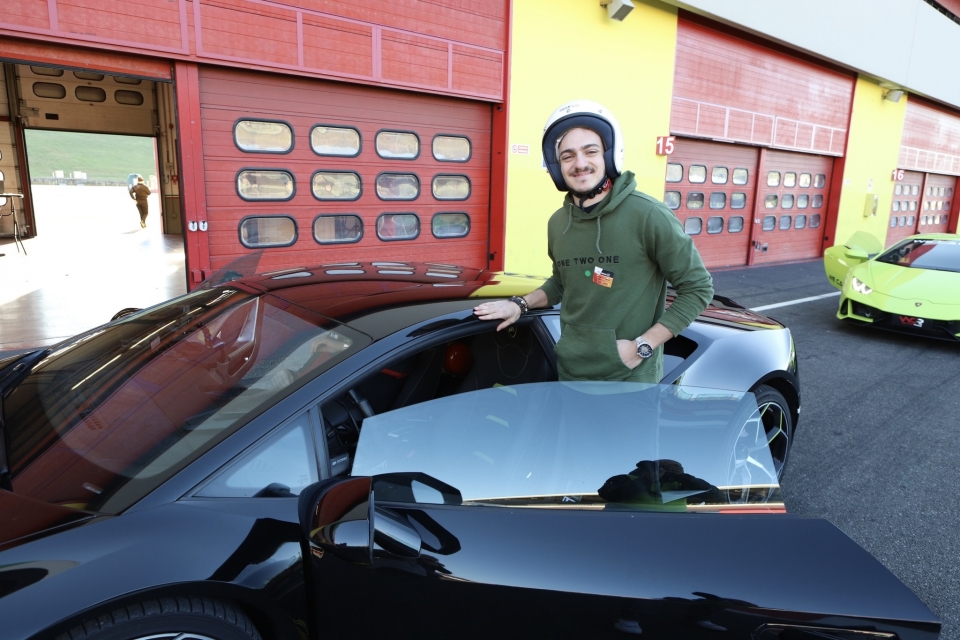  Manejas con un conductor profesional 