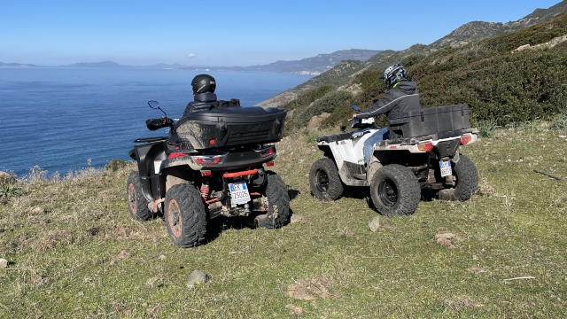 Excursión en cuatrimoto de 4 horas al Monle Mannu