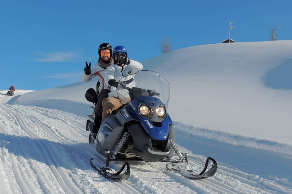  Nuestras motos de nieve