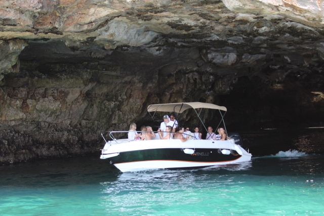  En las cueva de Polignano 