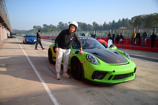  Felicidad antes de la salida 