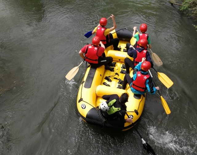  vamos a hacer rafting en Scheggino