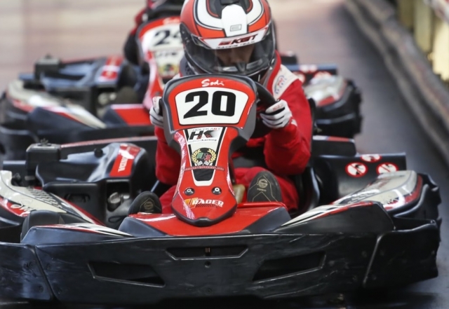 usted también puede vivir esta experiencia de karting 