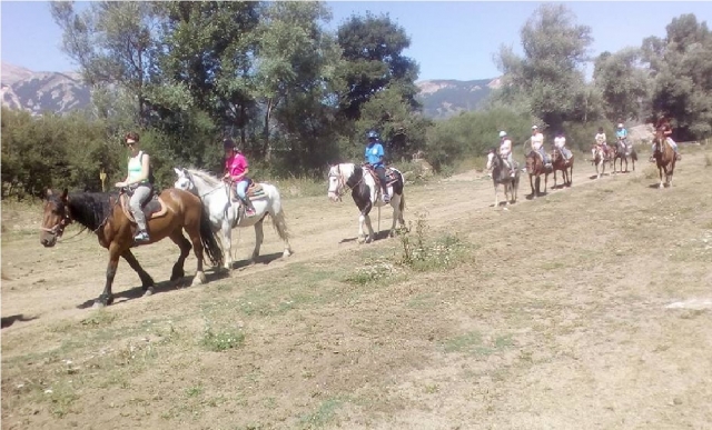  pbaños a caballo en Ovindoli