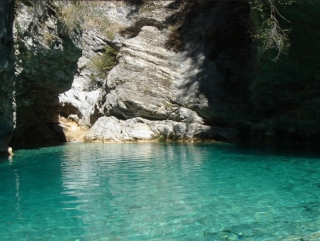 Barranquismo en Toscana en el río Selvano de 3 horas